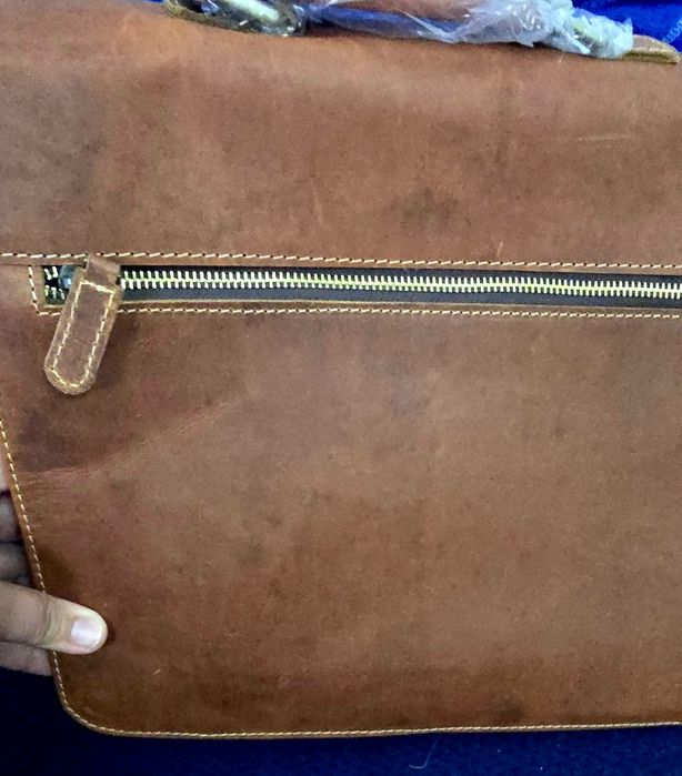 Geanta tip postas , unisex, piele