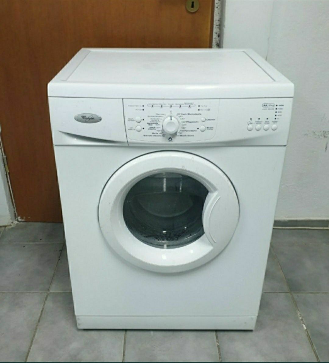 Masina de spălat rufe Whirlpool.  Wak 5244S