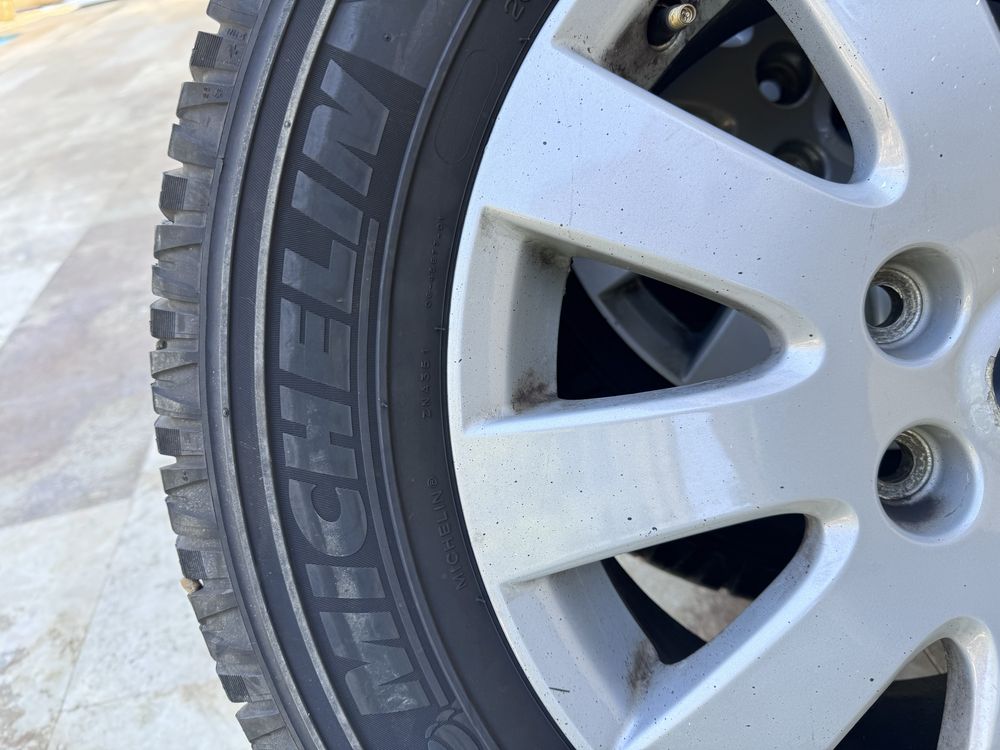 Set 5 Jante Pajero + Michelin Vara 265/60 R18