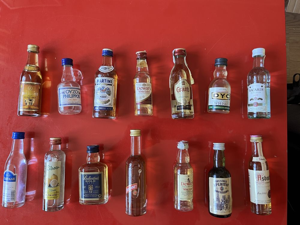 Colecttie sticlute bauturi diferite, 180 buc, pret negociabil