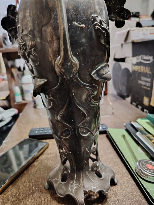 Vaza de metal art noveau,inceput de secol