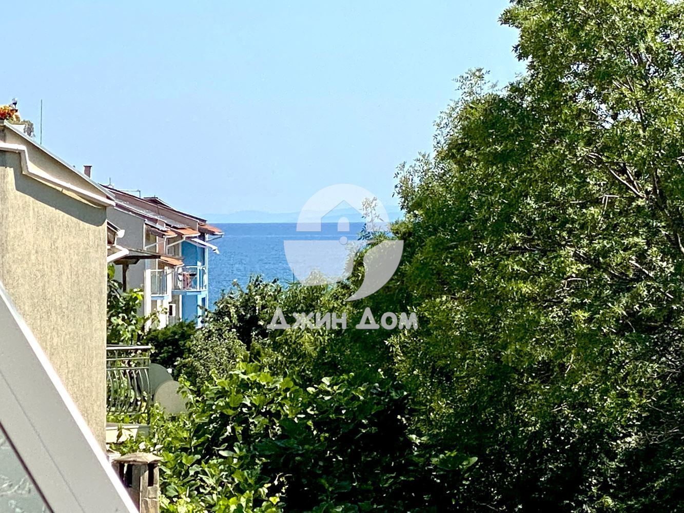 Апартамент с ЧАСТИЧНА ГЛЕДКА МОРЕ И ПЛАНИНА в Свети Никола, Свети Влас