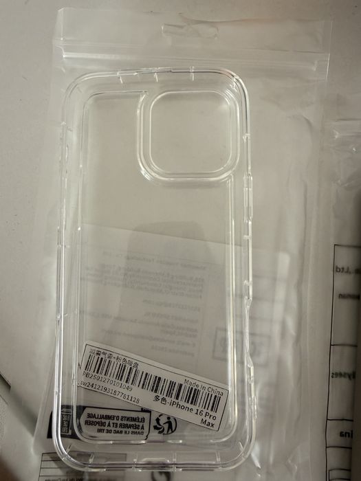 Vand 2 huse Noi Iphone 16 pro max