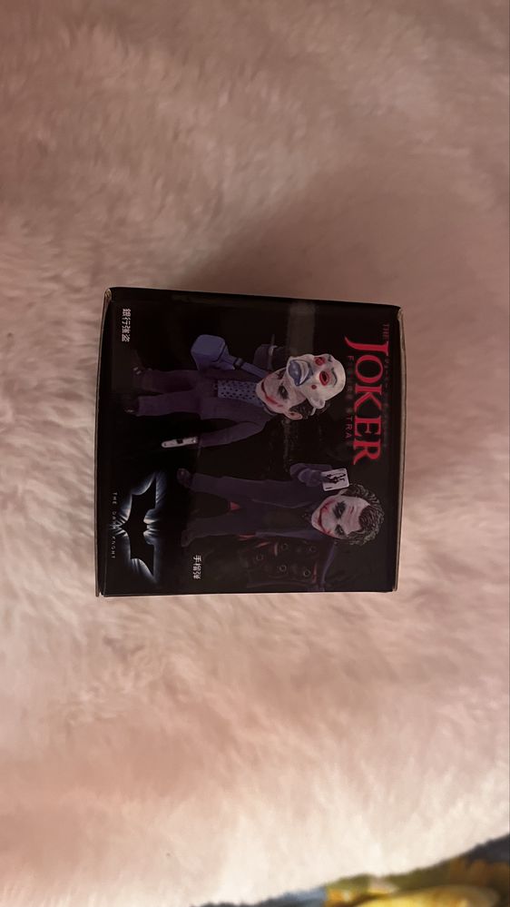Фигурка Joker.
