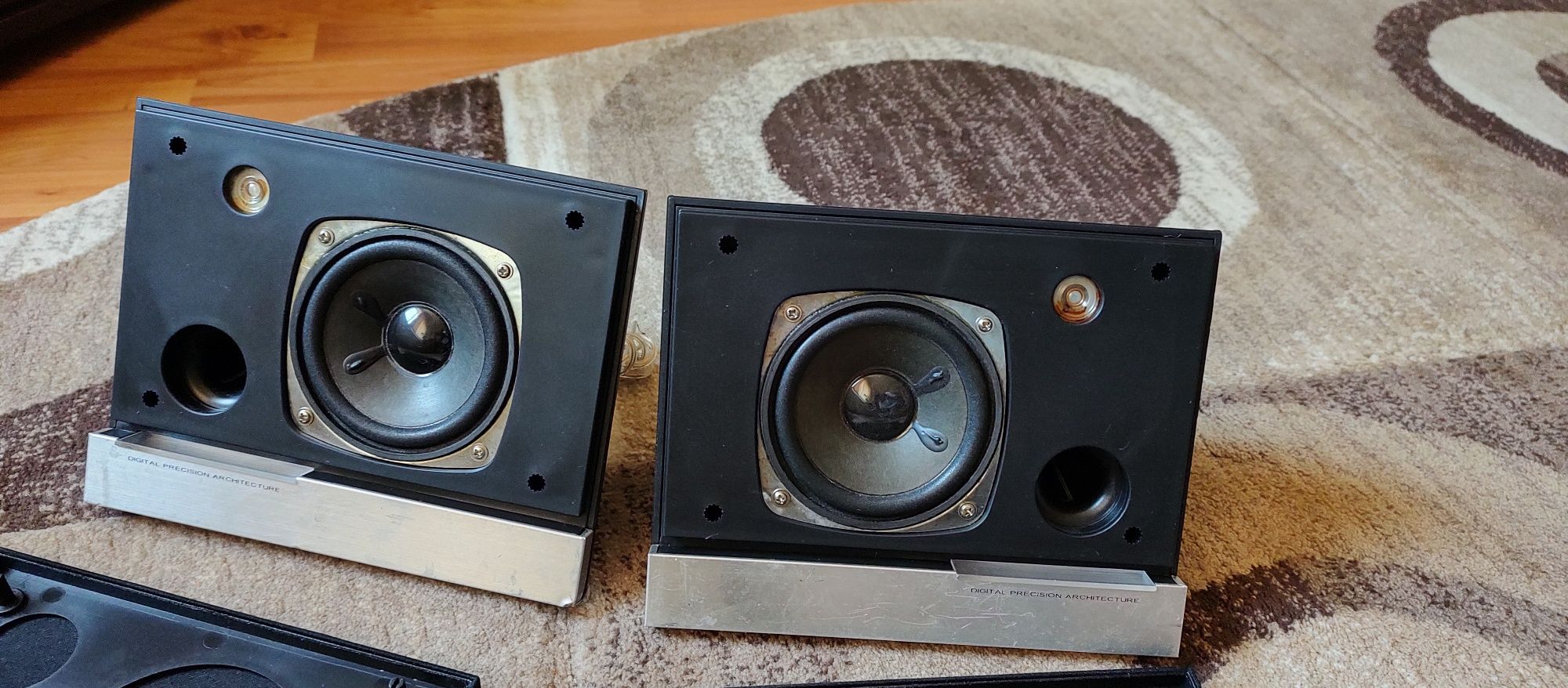 Sateliți audio stare buna
