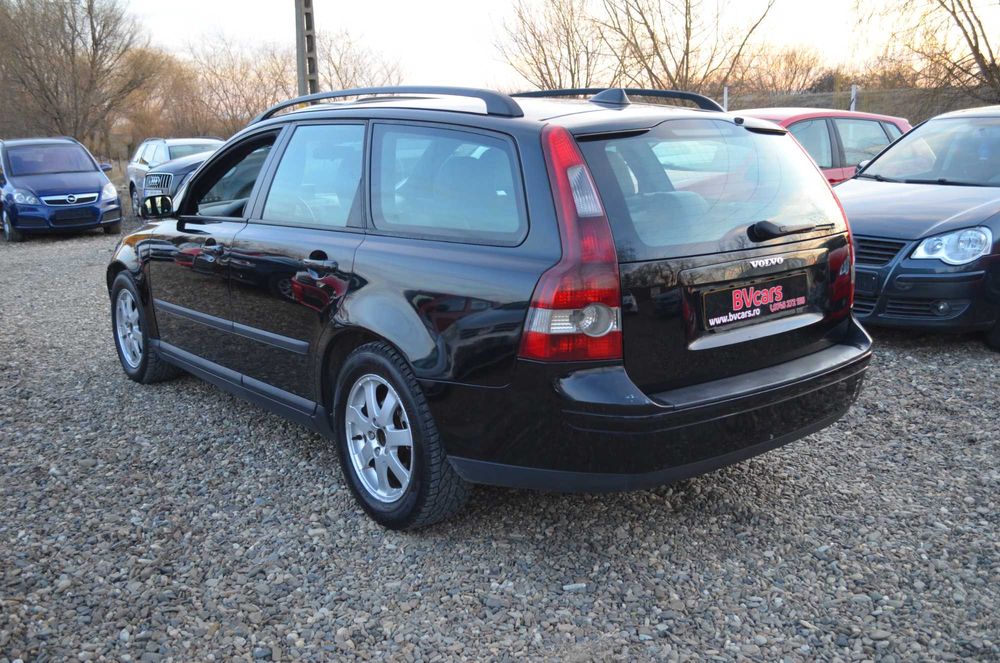 Volvo V40, 1.6 diesel, 2006, 260.000 km