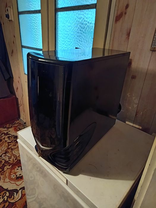 Кутия за компютър