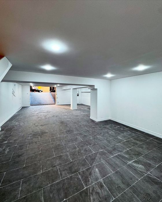 Продажа новый Евро Дом Таунхаус на Саламатина 1.3 сот 3 уровня

Локаци