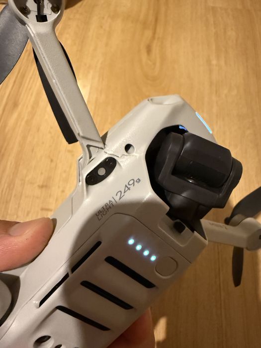 Продавам Дрон Dji mini 2