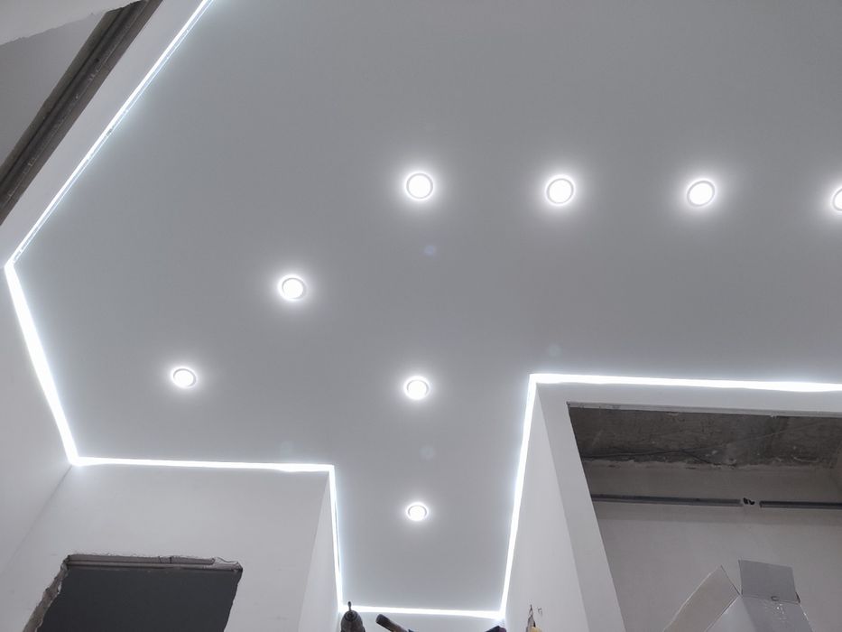 Натяжной потолок.Москитная сетка в подарок Монтаж в день замера.Скидки