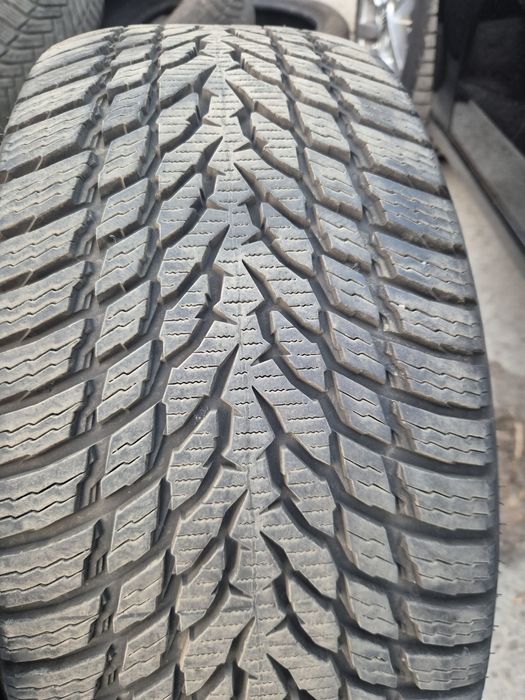 225 45 17 Nokian SnowProof  2023