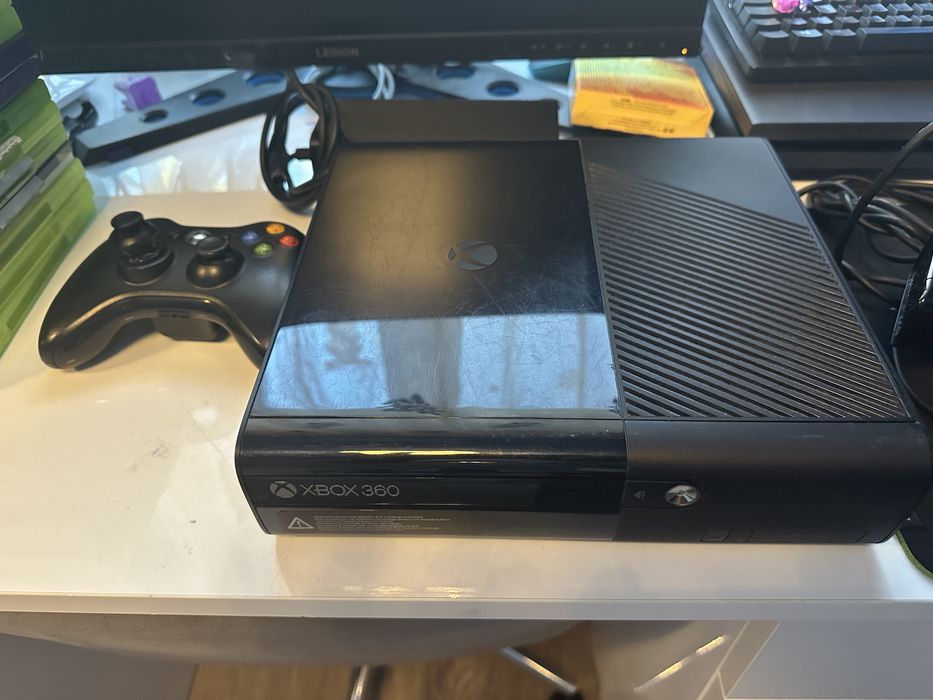 XBOX 360 E Kinect