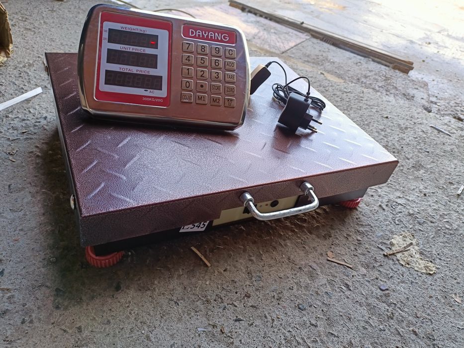 Весы напольные до 300 кг. Весы промышленные блютуз экран.