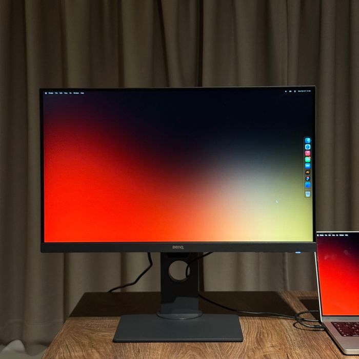 Професионален монитор BenQ PD2705Q-T