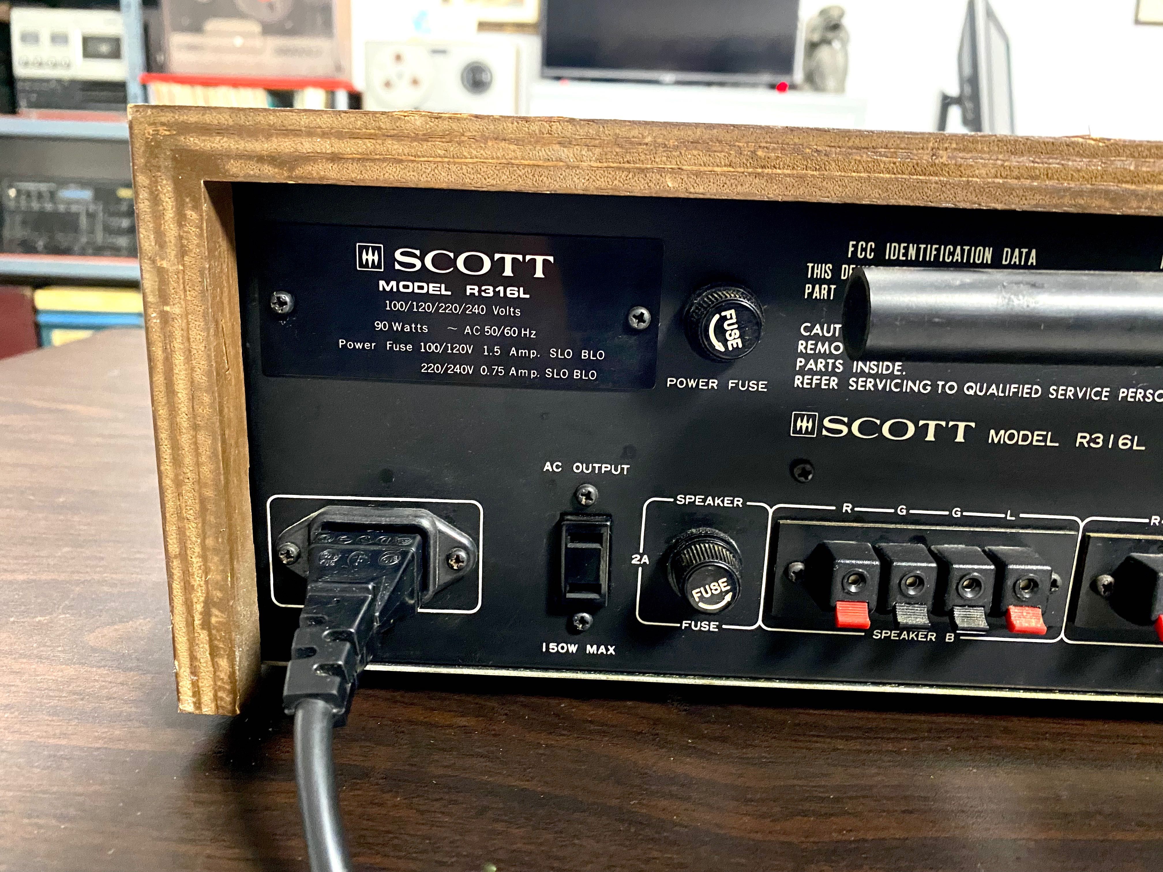 Vintage американски ресивър Scott