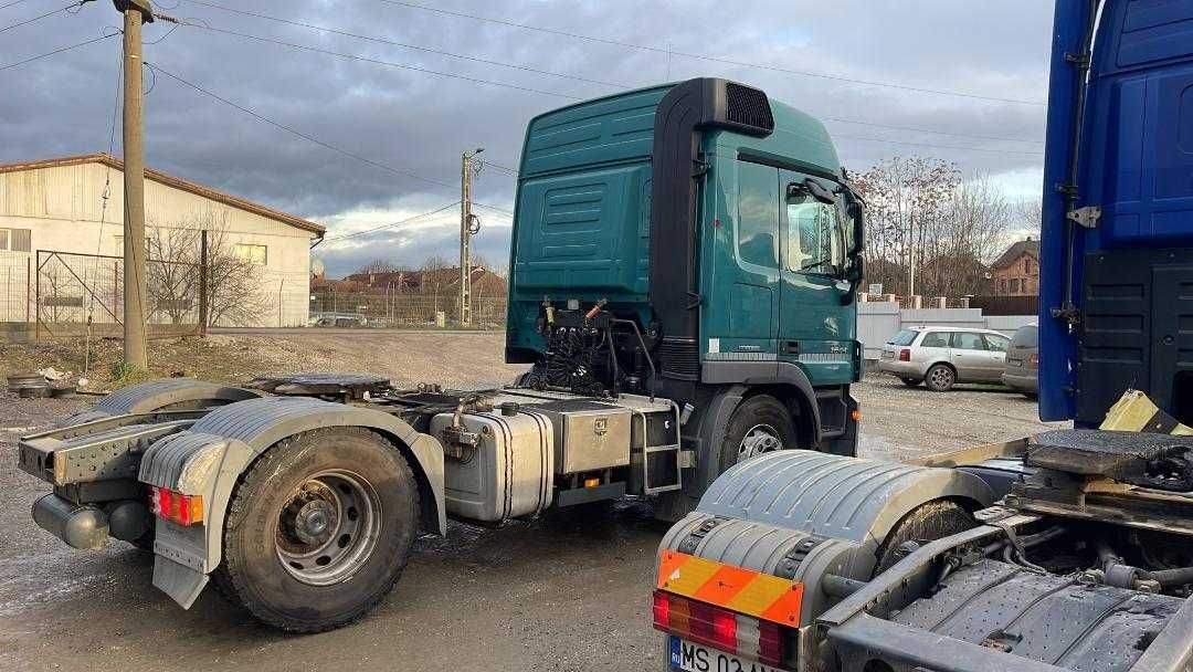 Mercedes  Actros 1844