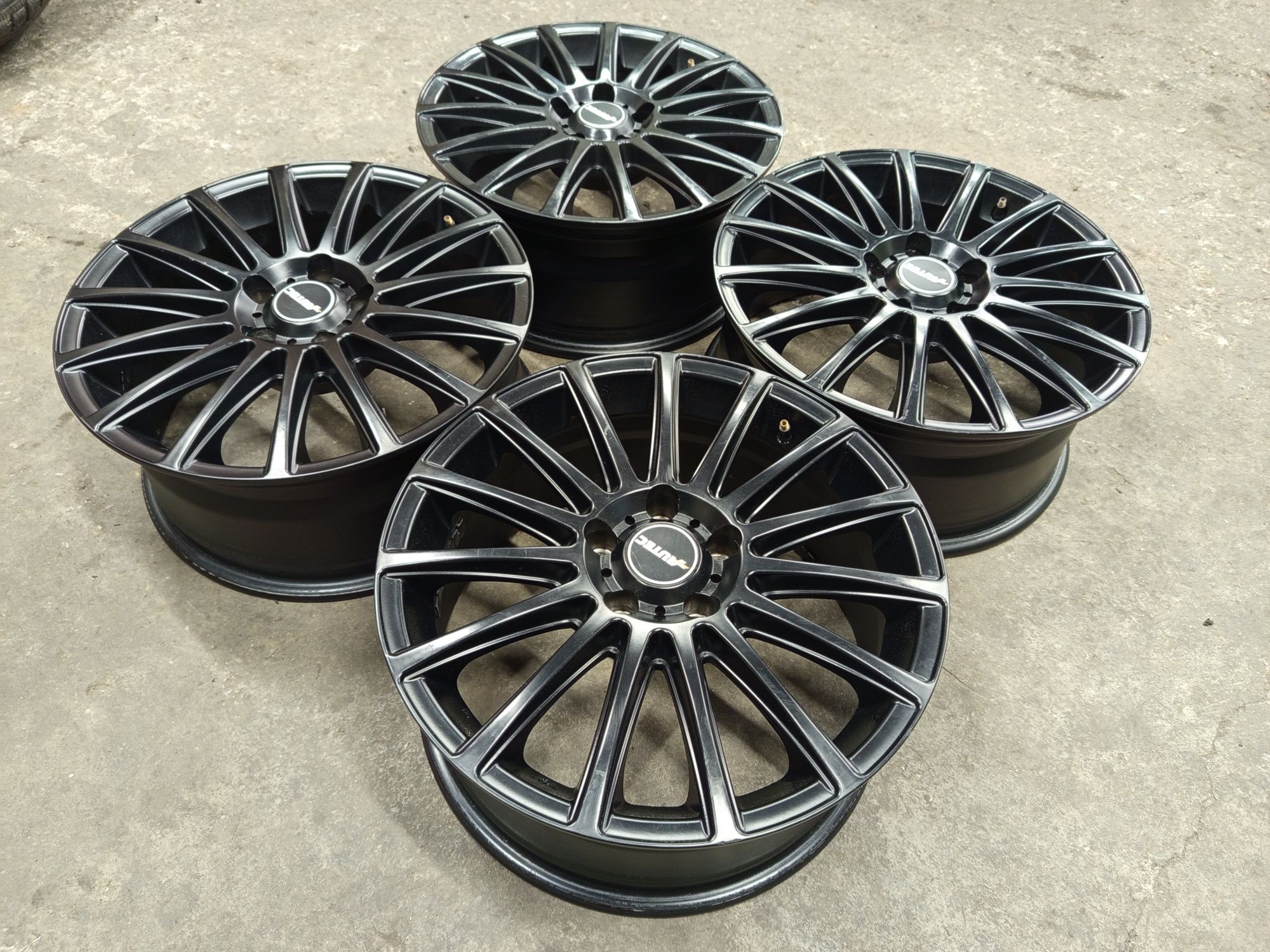 17" AUTEC Germany Джанти 5x112