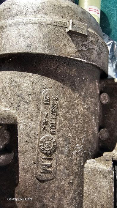 Водна помпа bmw F 3.5i