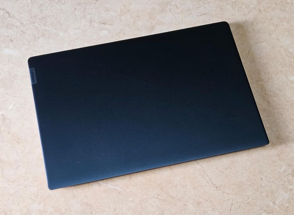 Lenovo IdeaPad 330 amd ryzen 5 12 gb ram cu ssd