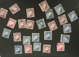 Vand 40 timbre REGELE Mihai, anii 1940, pret 110 lei