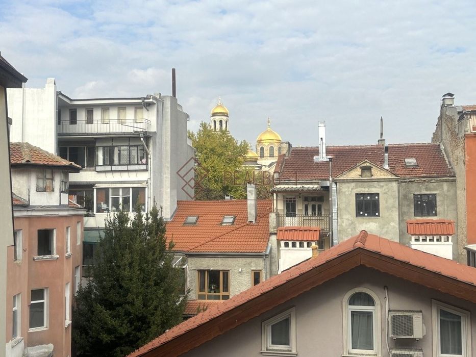 Продава се Двустаен апартамент в Варна, Операта - 76 кв.м за 2040 €/кв.м - Снимка #4