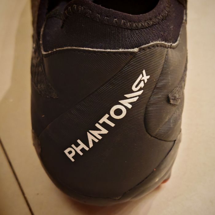 Reducere! Ghete crampoane Nike Phantom 44