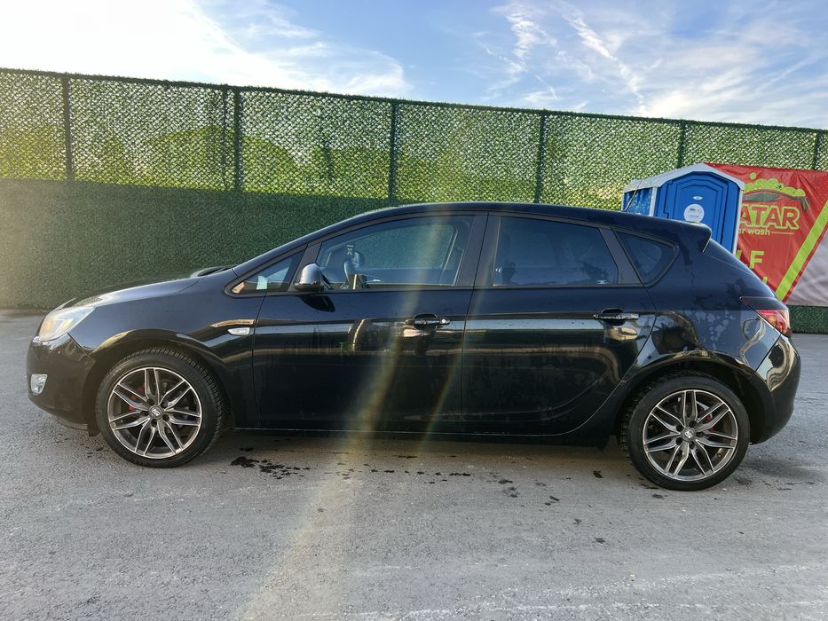 Opel Astra J 2011 1.6 benzina + GPL NOU accept variante