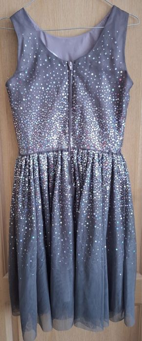 Официанална рокля