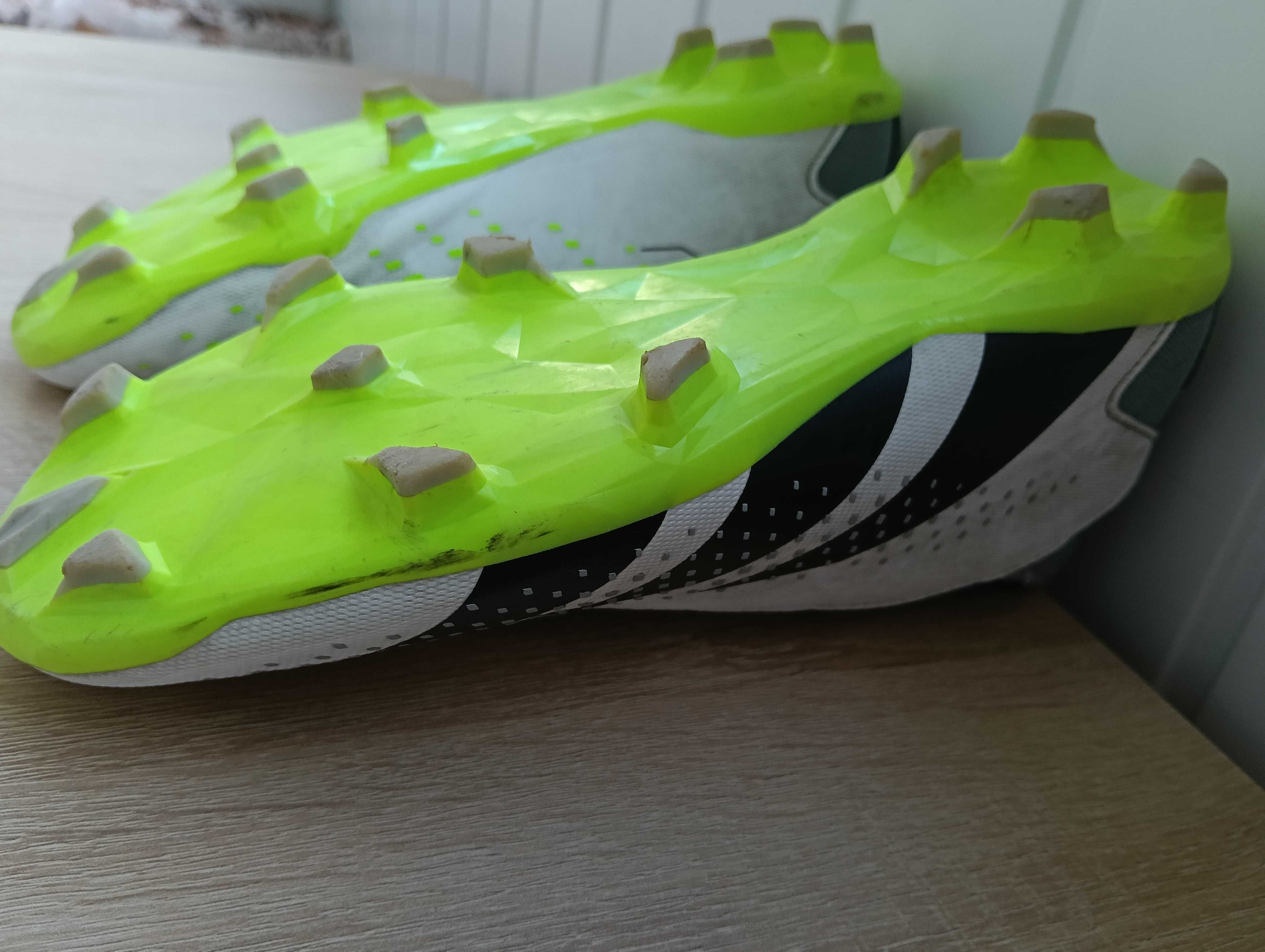Футболни бутонки Adidas Predator