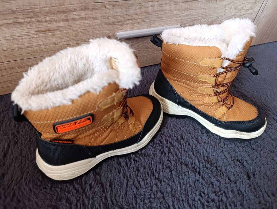 Детски боти с вълна