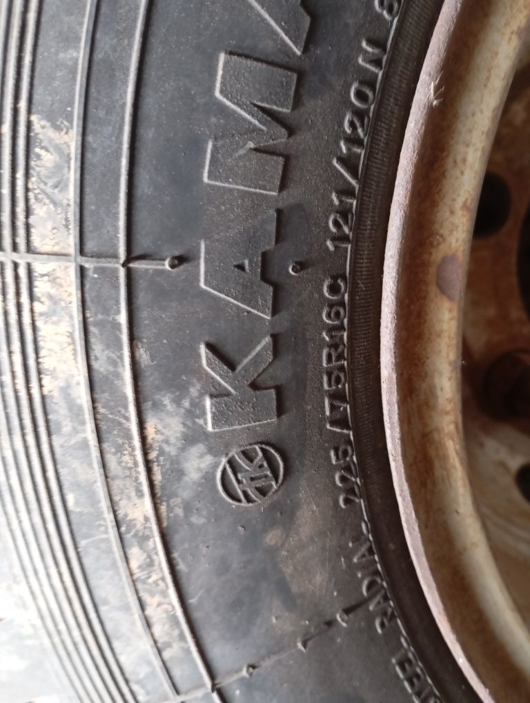 Шины Кама 225/75 16с с дисками