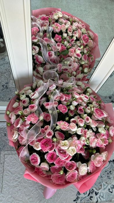 Цветы спрей розы свежие