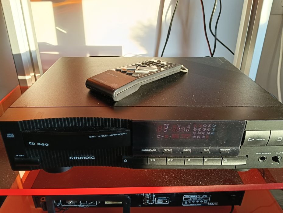Cd player Grundig Midi+telecomanda