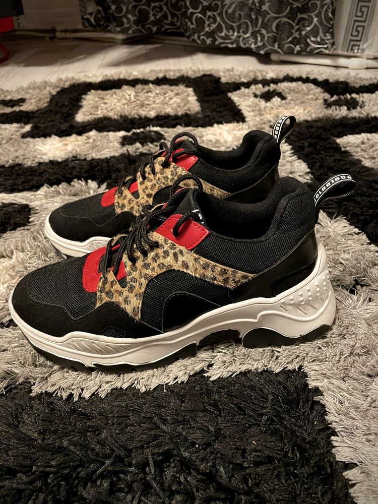 Adidasi dama animal print