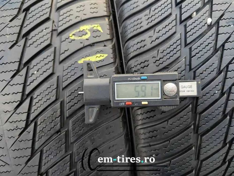SET 2 Anvelope Iarna 235/35 R19 SUPERIA Bluewin UHP2 91V