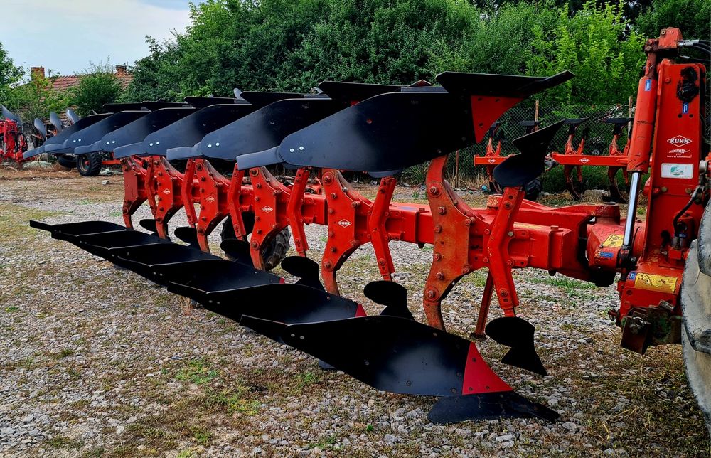 Plug reversibil cu 6 trupite KUHN MULTIMASTER 180 brazde