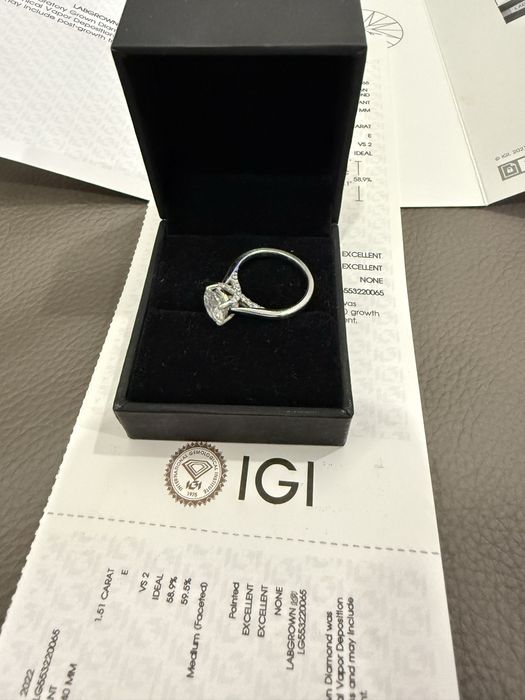 Диамантен пръстен 1,5 карата. Платина