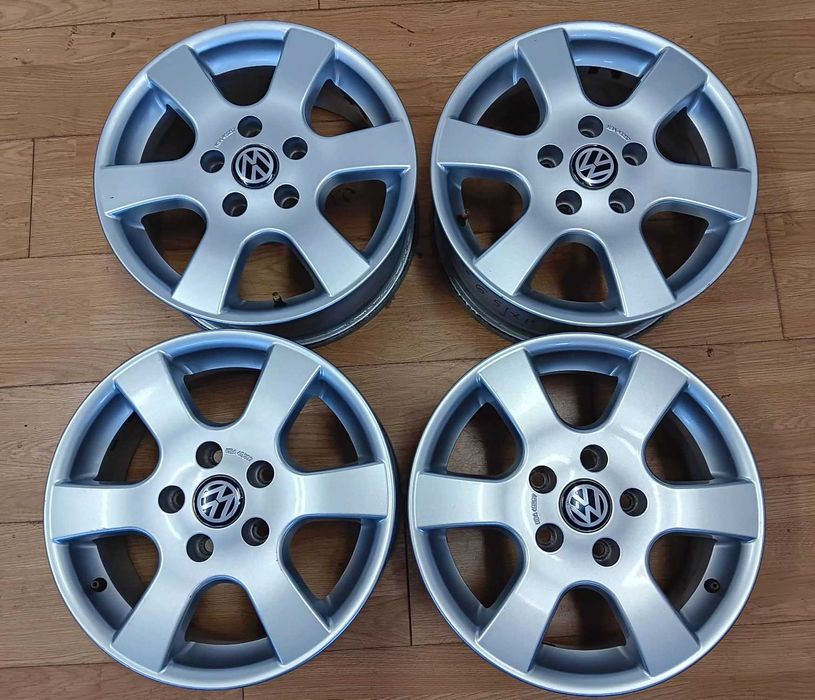 Jante 15  VW Caddy Golf Skoda Octavia   5x112