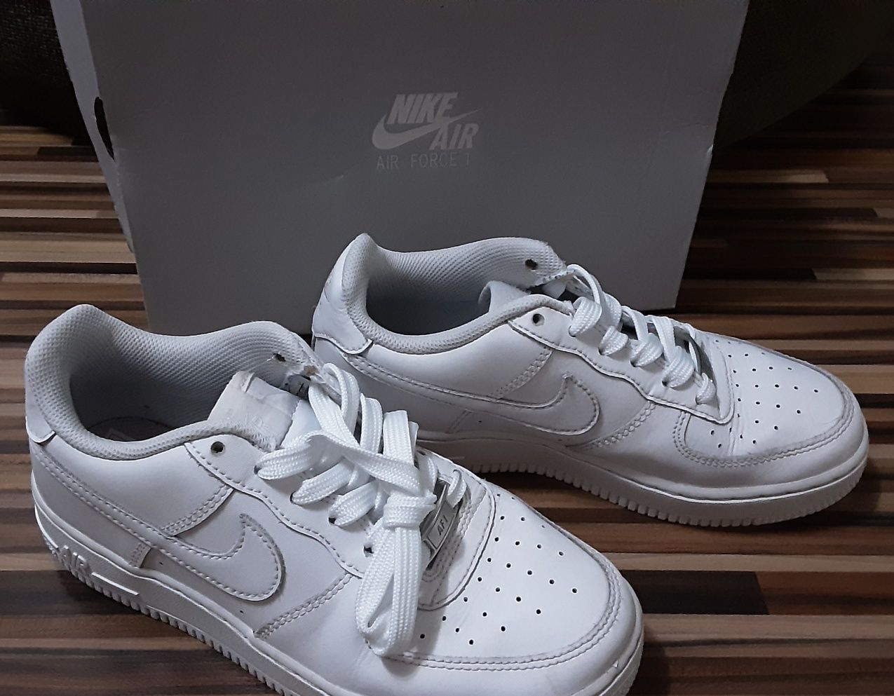 (36) NIKE air FORCE 1 оригинални, естествена кожа