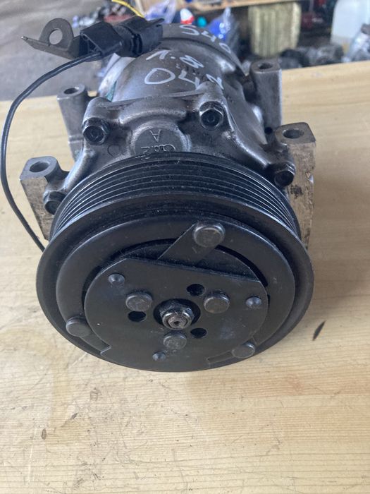 Volvo S40 1.8 d 2004 година Компресор Климатик