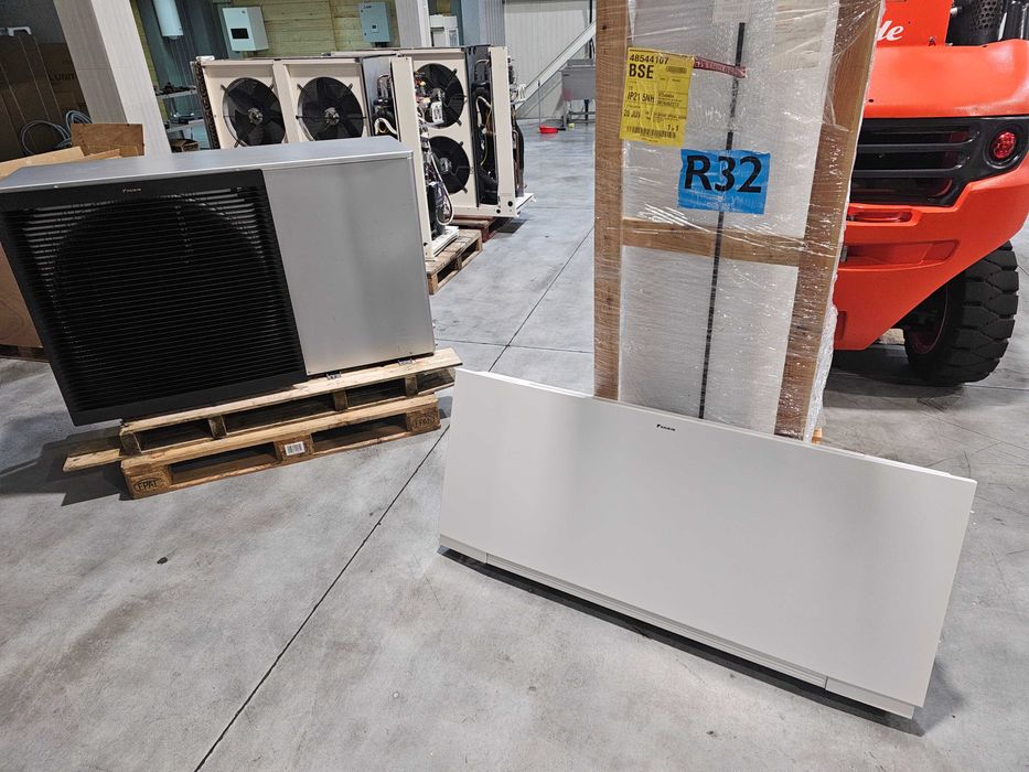 Термопомпа Daikin 12 KW + 5 конвектора Daikin + буфер 180