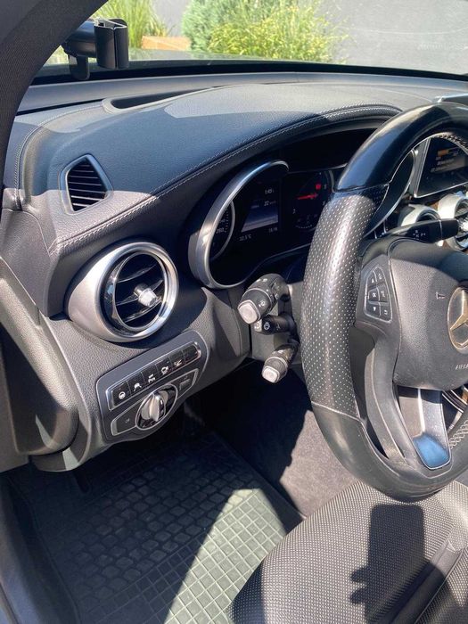 Mercedes GLC 250D, 204 CP, 4 Matic, Cam 360°, Scaune ventilate, 220 V