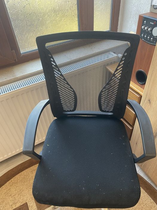 Vand scaun de birou
