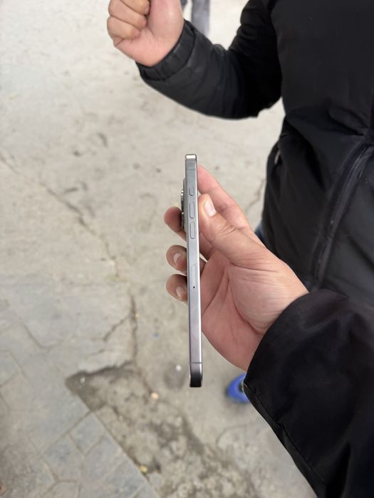iPhone 15 Pro Max 256/84 радной