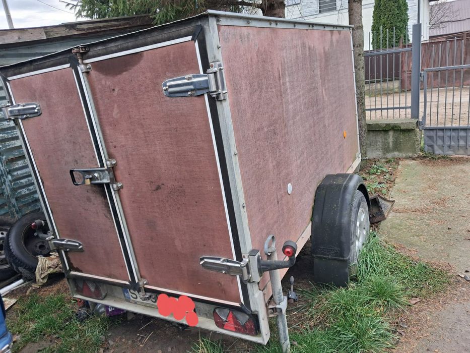 Vând remorcă 1300kg înmatriculată