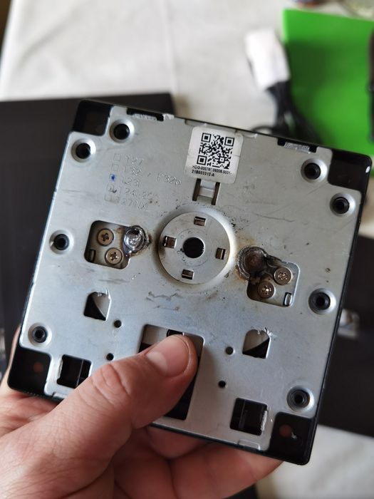 Vând monitor EIZO Flexscan EV2450