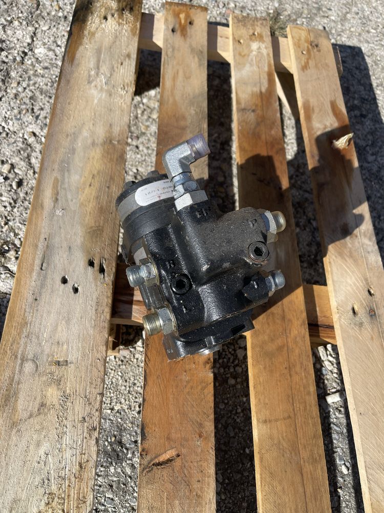 Pompa DANFOSS directie JCB JS JSW Excavator