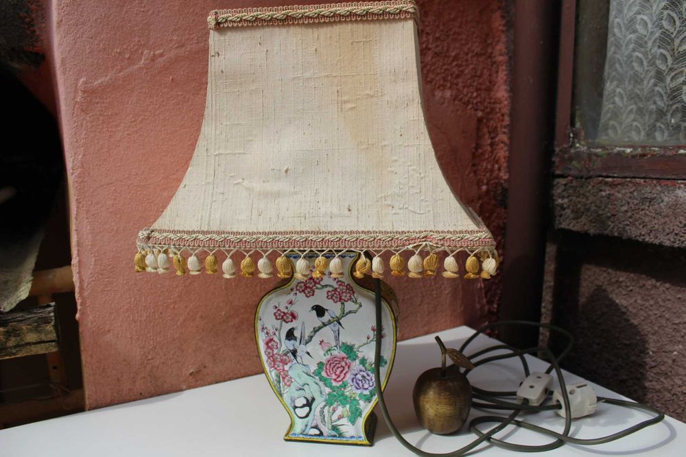 Lampa CANTON ENAMEL - BEIJING - CHINA, Famille Rose, lucrata manual