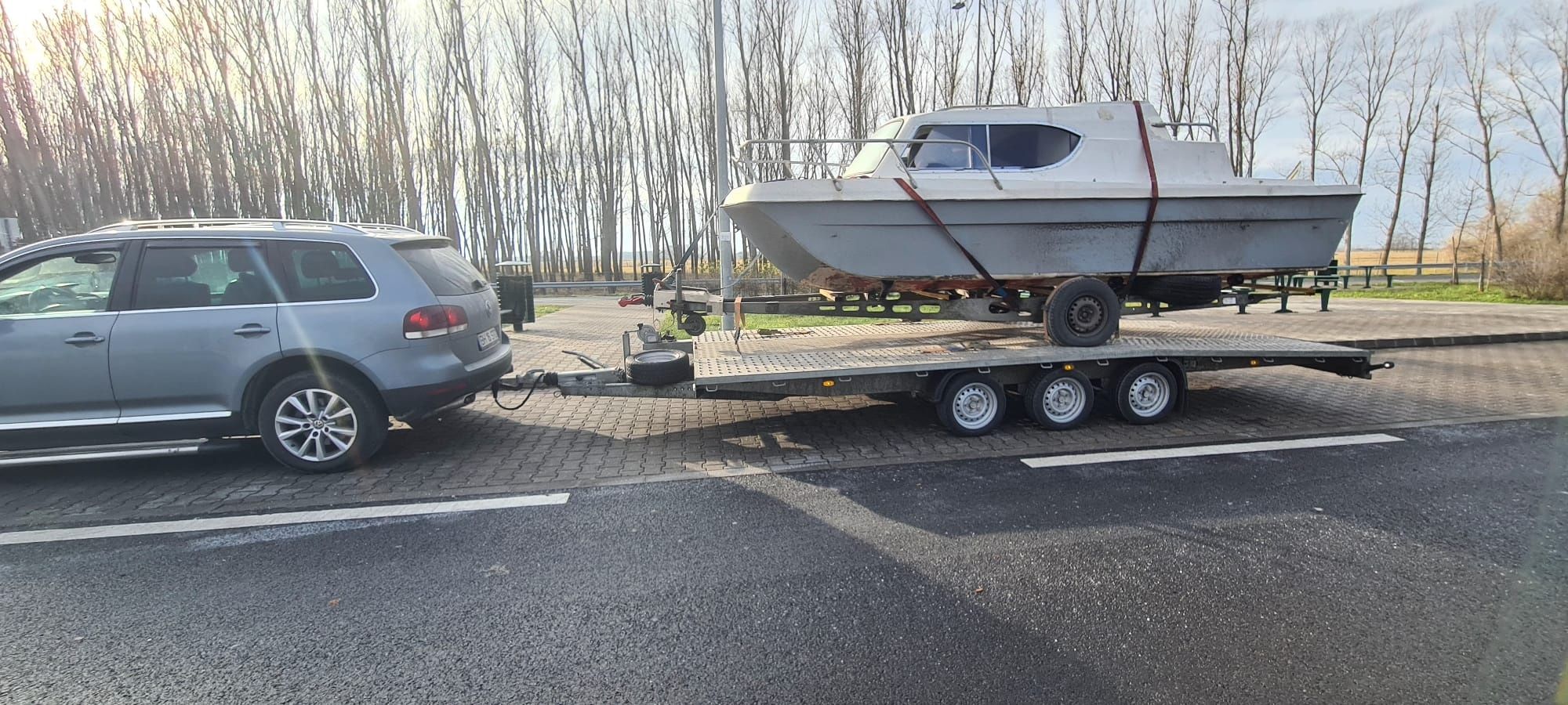 Transport Auto POLONIA- Tractări Dube/Utilaje/Rulote ORADEA