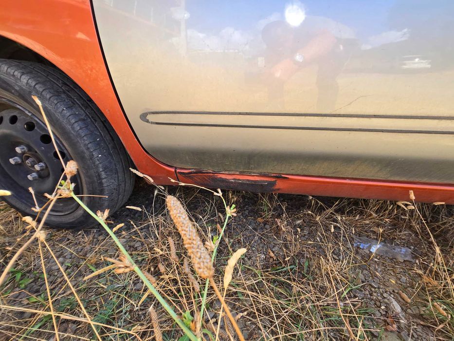 Nissan Micra 1,4 - автоматик - 2003г